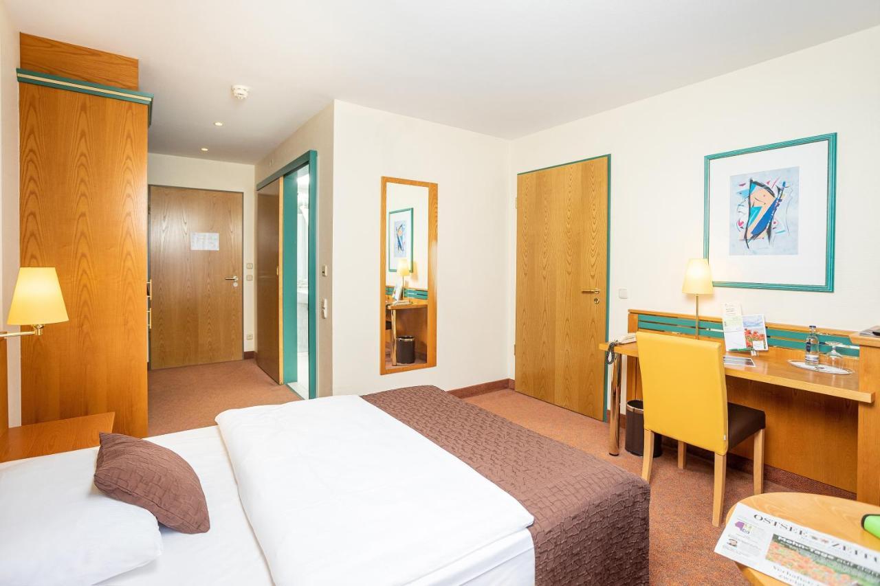Parkhotel Ruegen Отель 4*