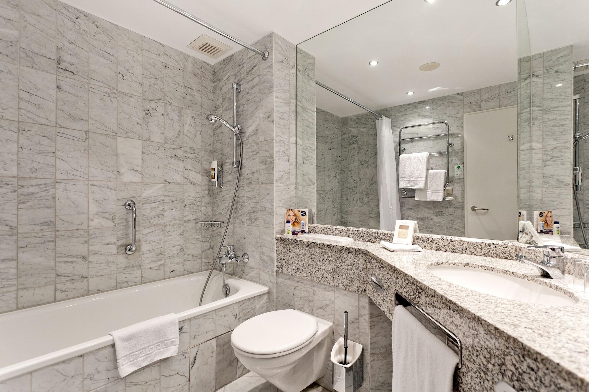 Parkhotel Ruegen Отель Берген-ауф-Рюген